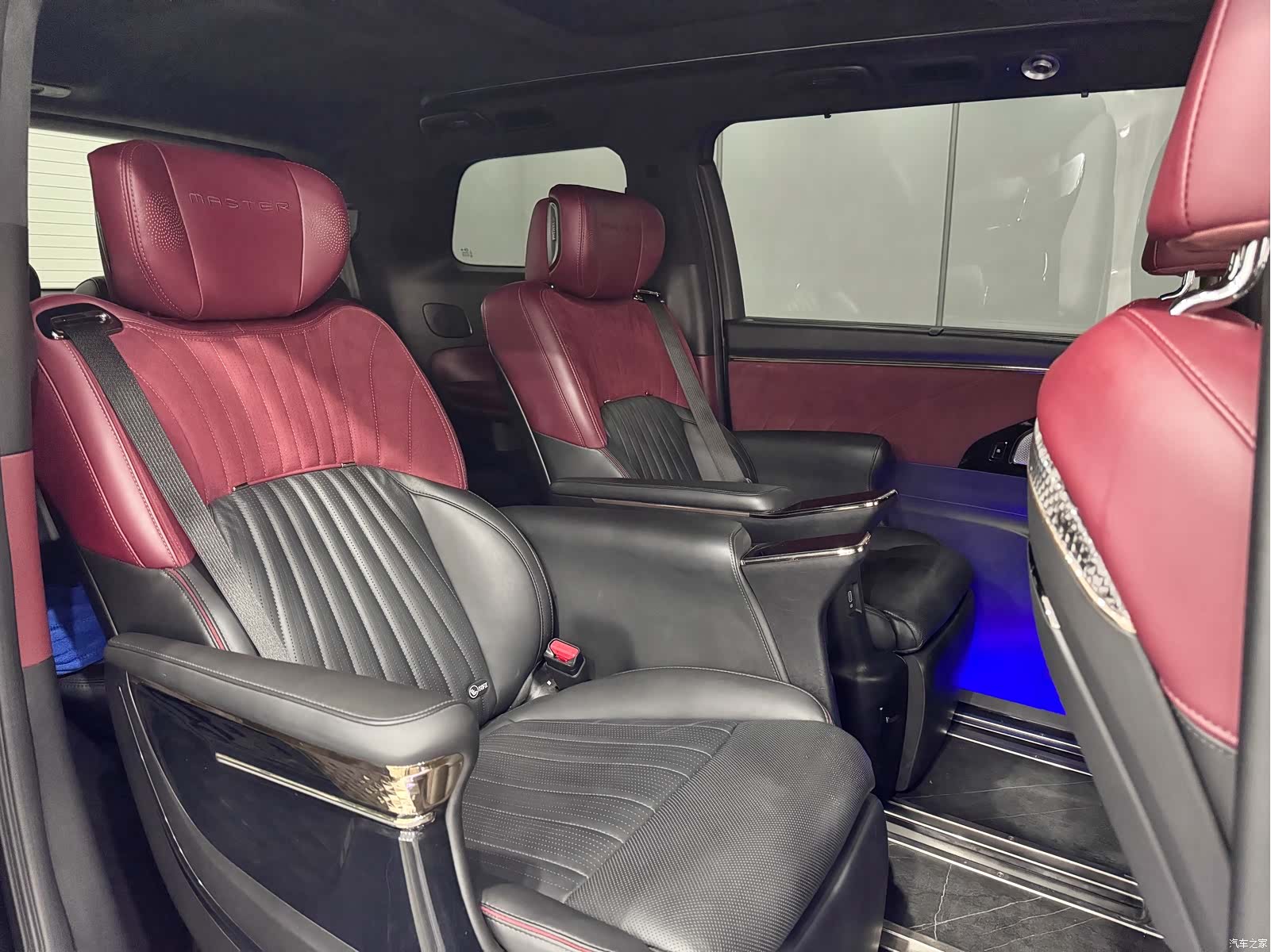 Trumpchi M8, 2023 11