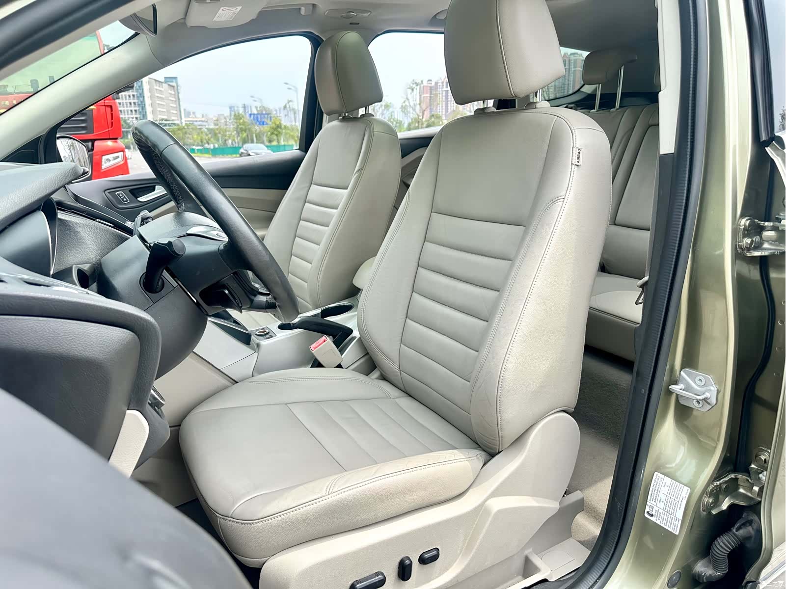 Ford Kuga, 2014 17