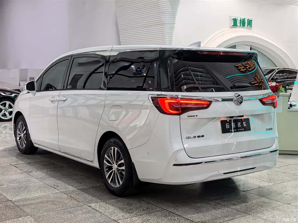 Buick GL8, 2023 4