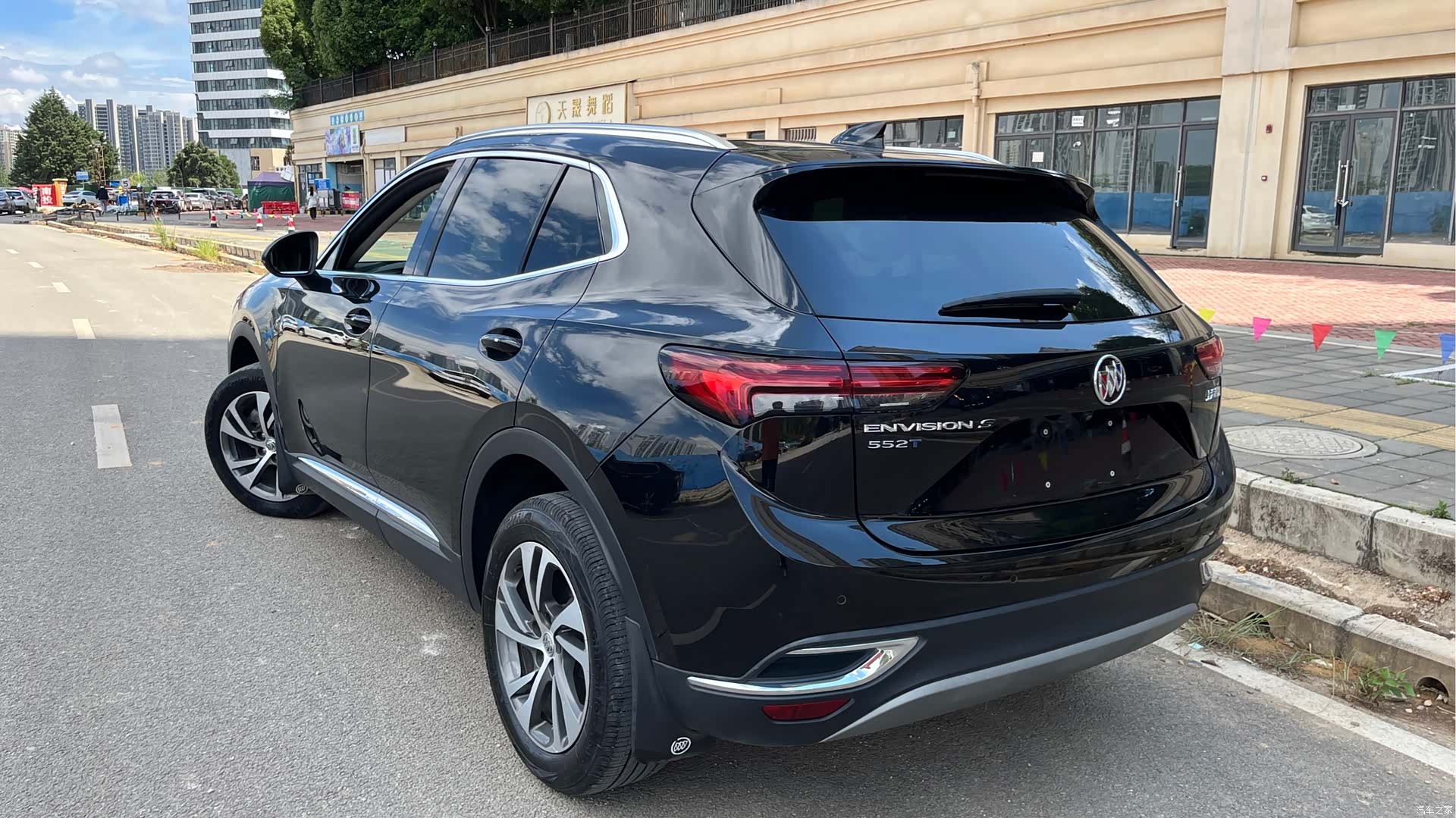 Buick Envision, 2022 все фото