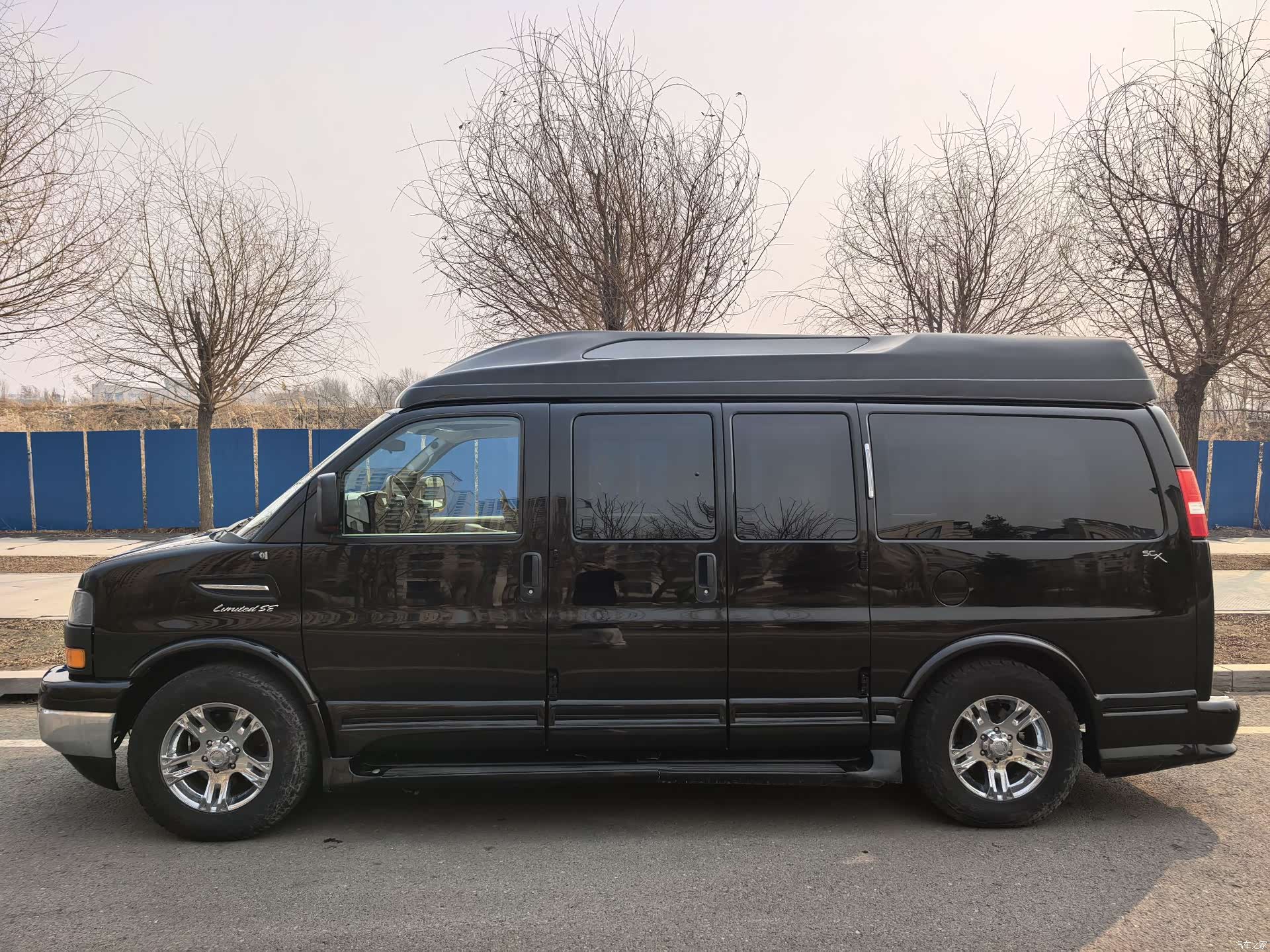 GMC SAVANA, 2010 все фото