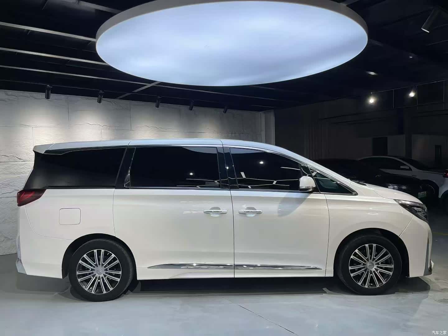 Trumpchi M8, 2022 4