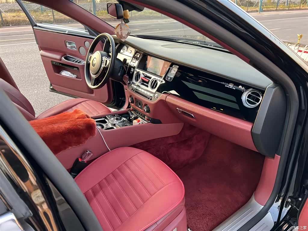 Rolls-Royce Ghost, 2012 6