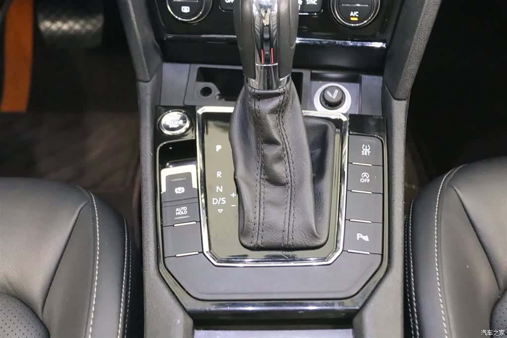 Volkswagen Lamando, 2017 10