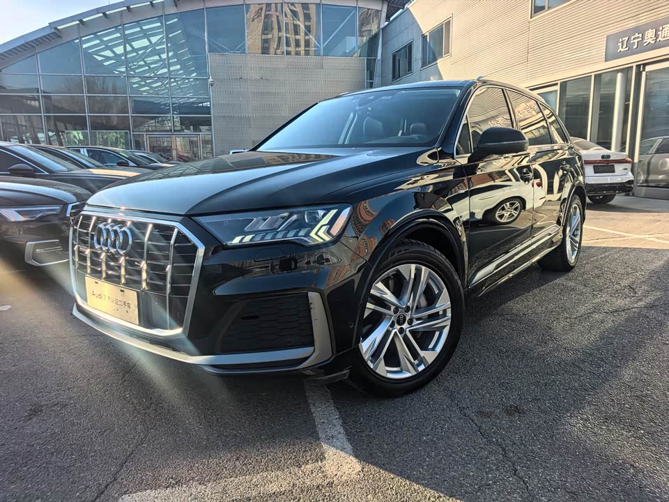 Audi Q7