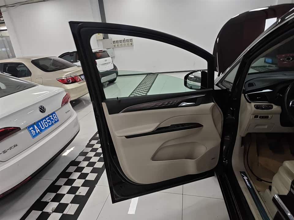 Buick GL8