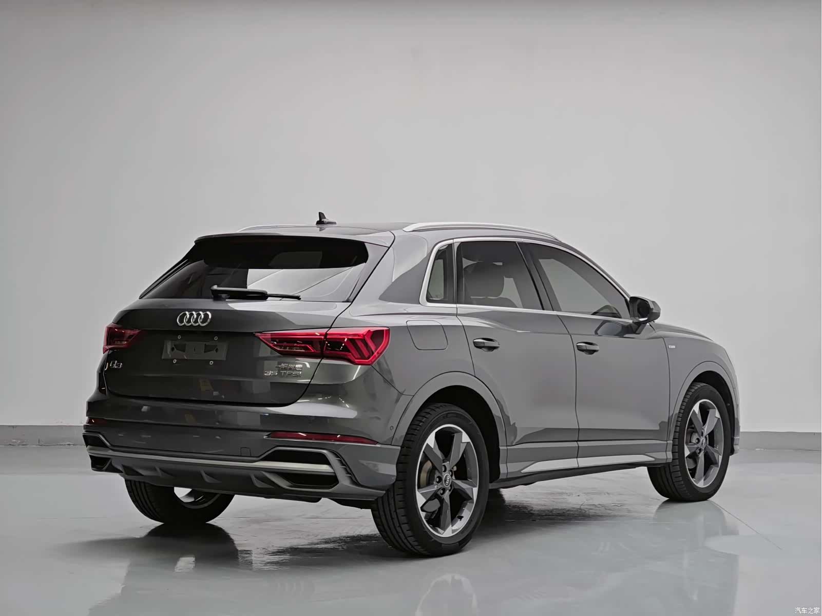 Audi Q3, 2023 все фото