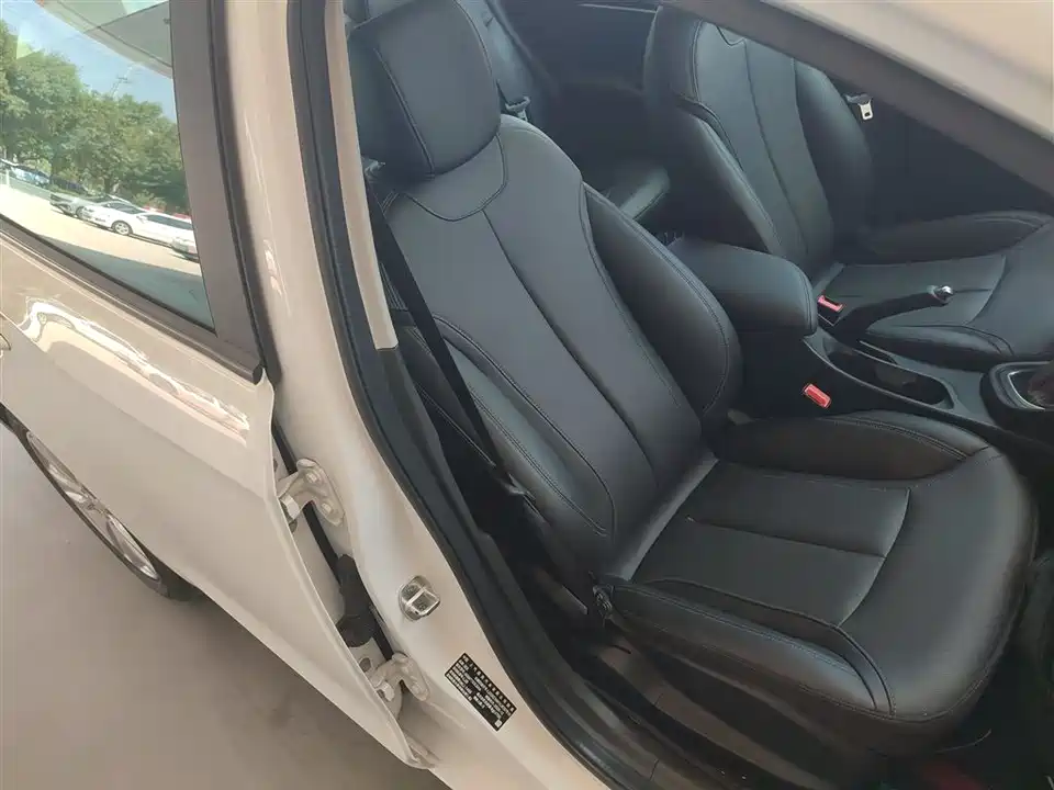 Buick Yinglang