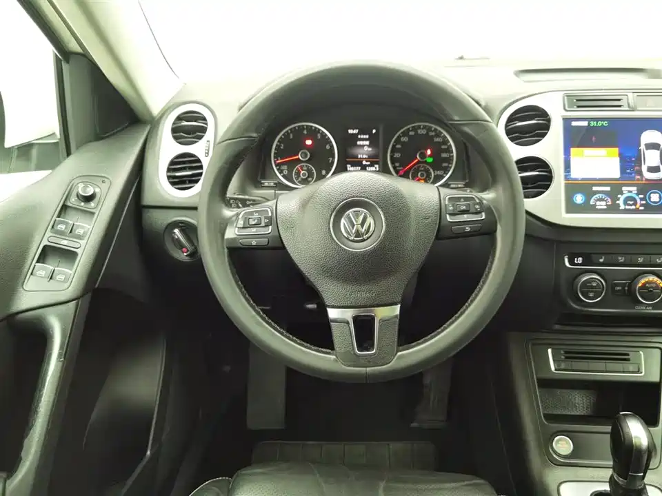 Volkswagen Tiguan Volkswagen Tiguan