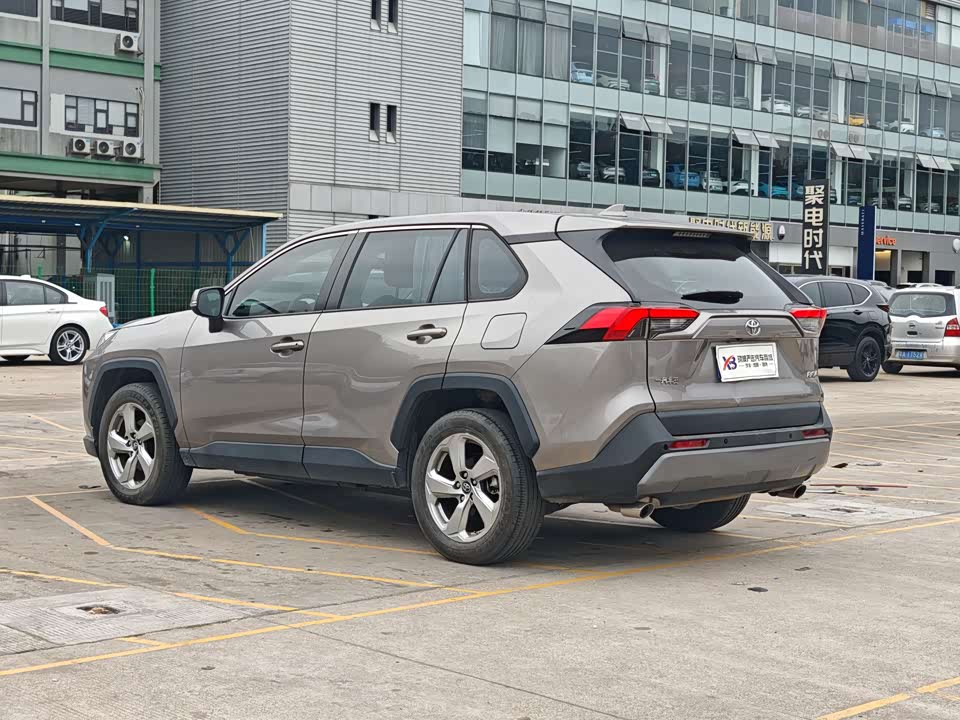 Toyota RAV4 Rongfang