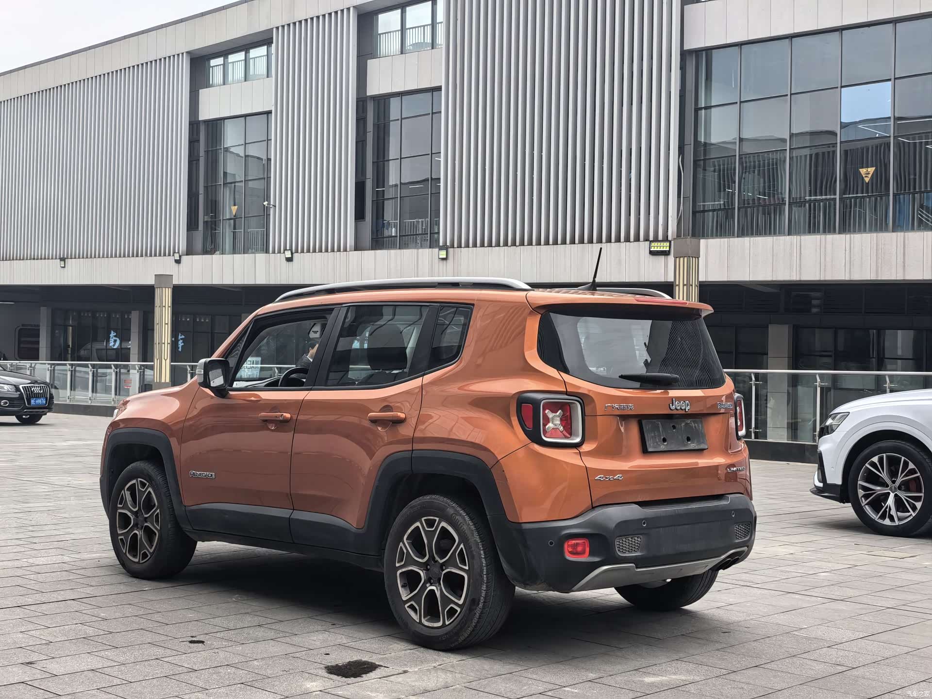 Jeep Renegade, 2017 19