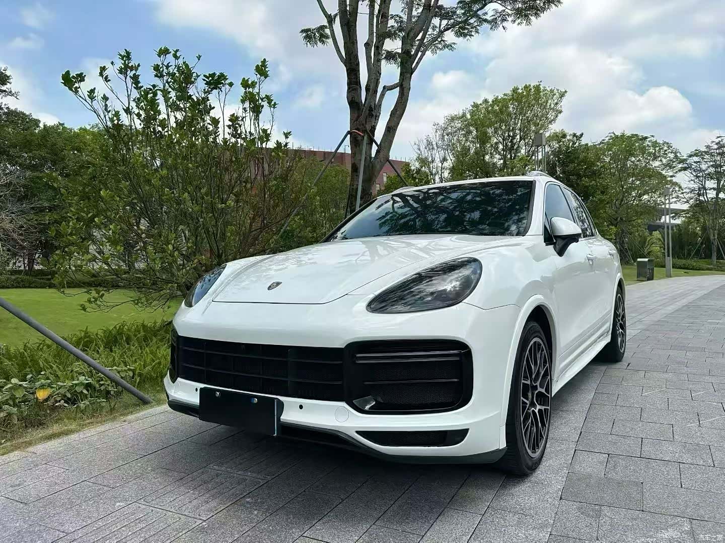Porsche Cayenne, 2014 1