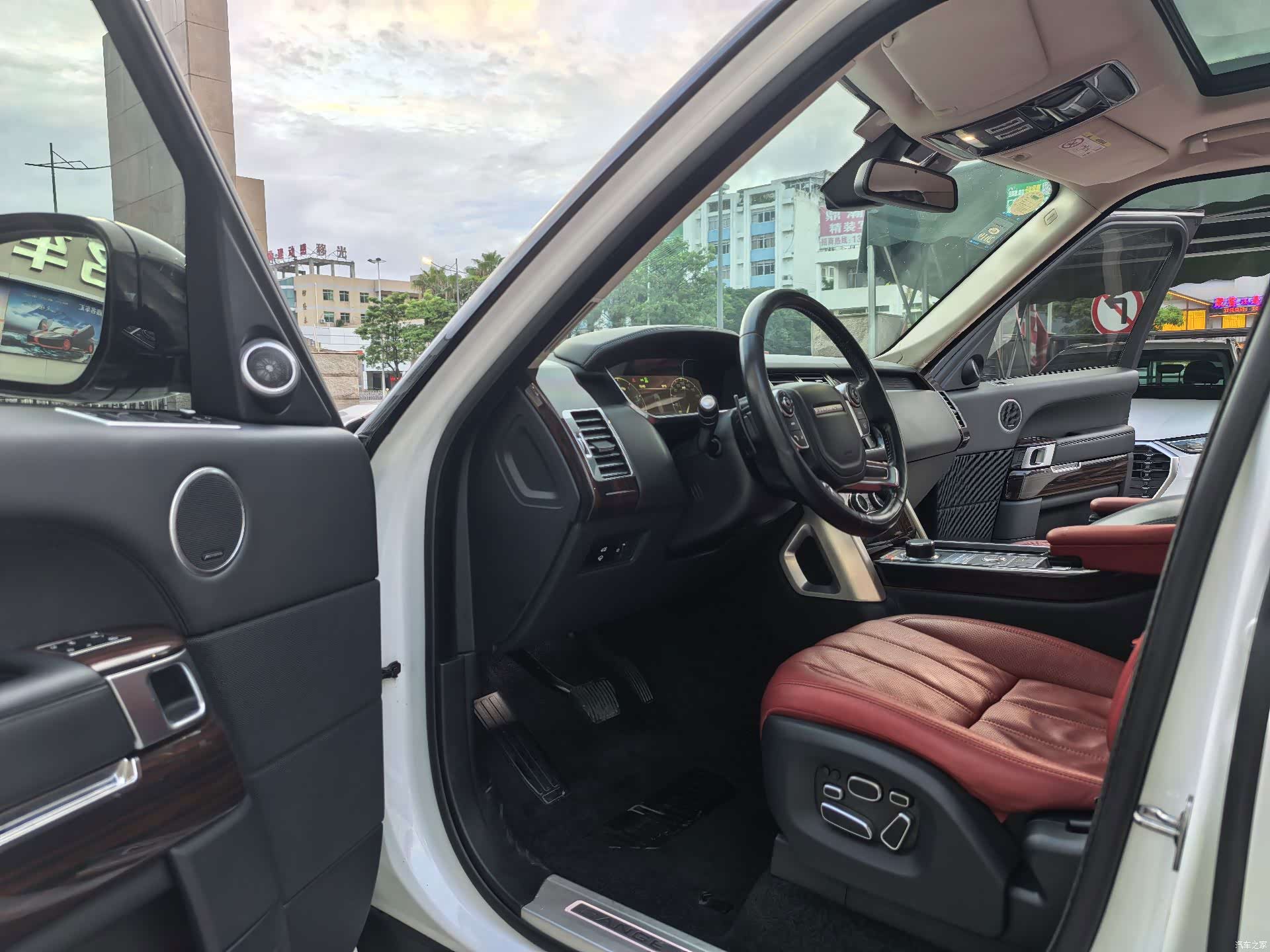 Land Rover Range Rover, 2015 10