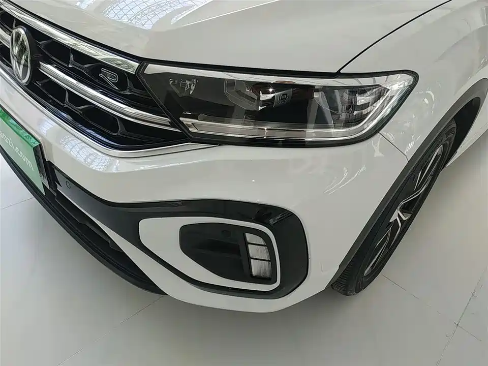Volkswagen T-ROC exploring Songs Volkswagen T-ROC exploring Songs