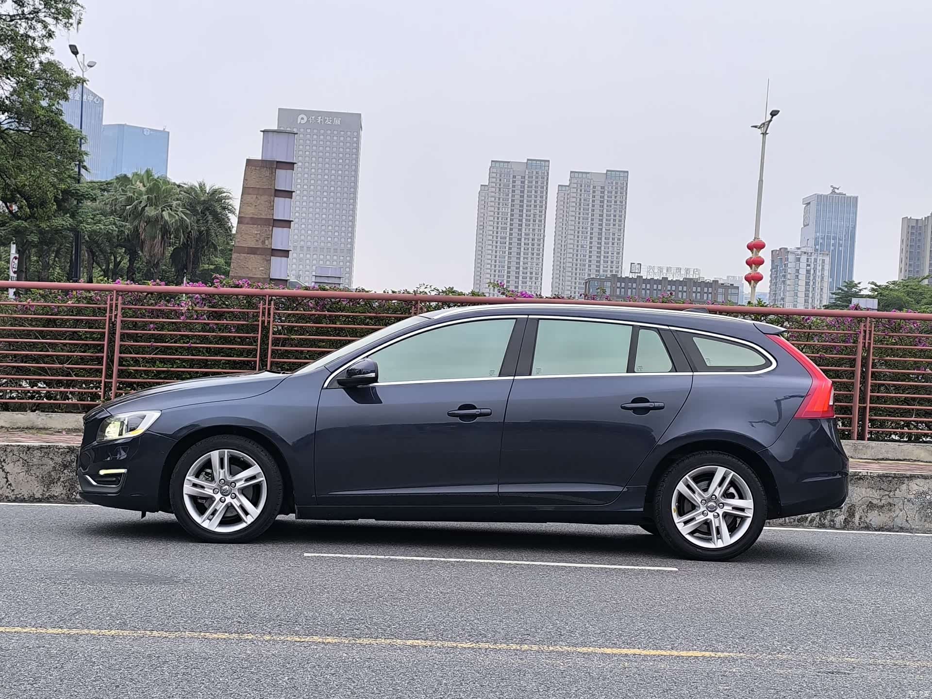 Volvo V60, 2014 8