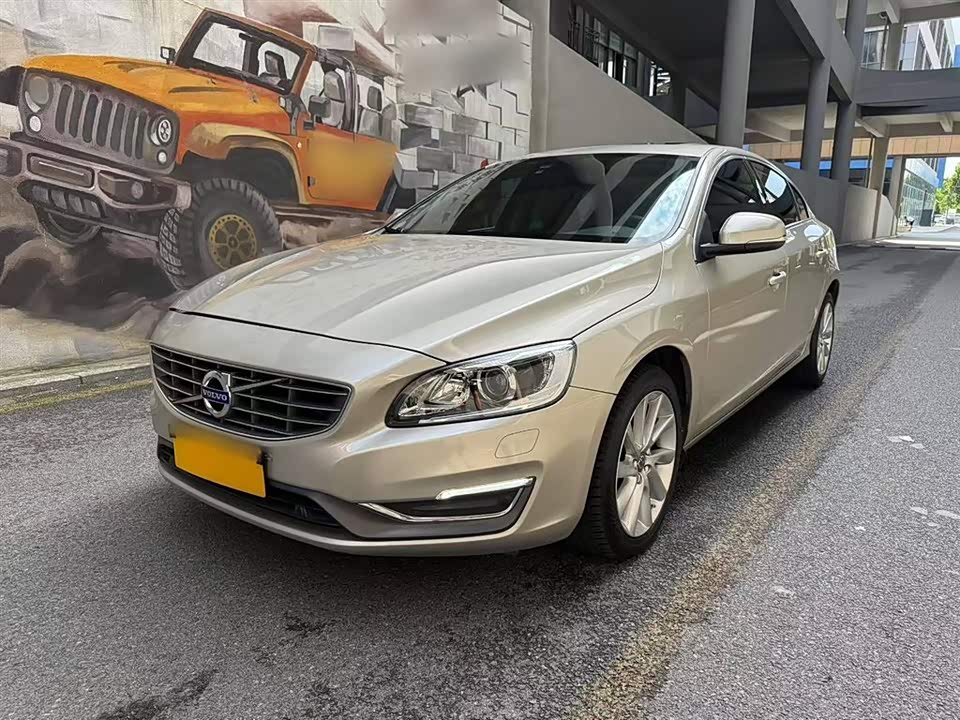 Volvo S60