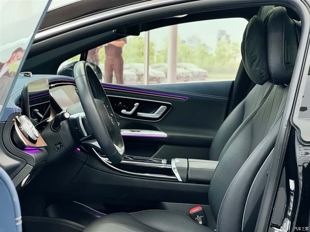 Mercedes-Benz EQE, 2025 6