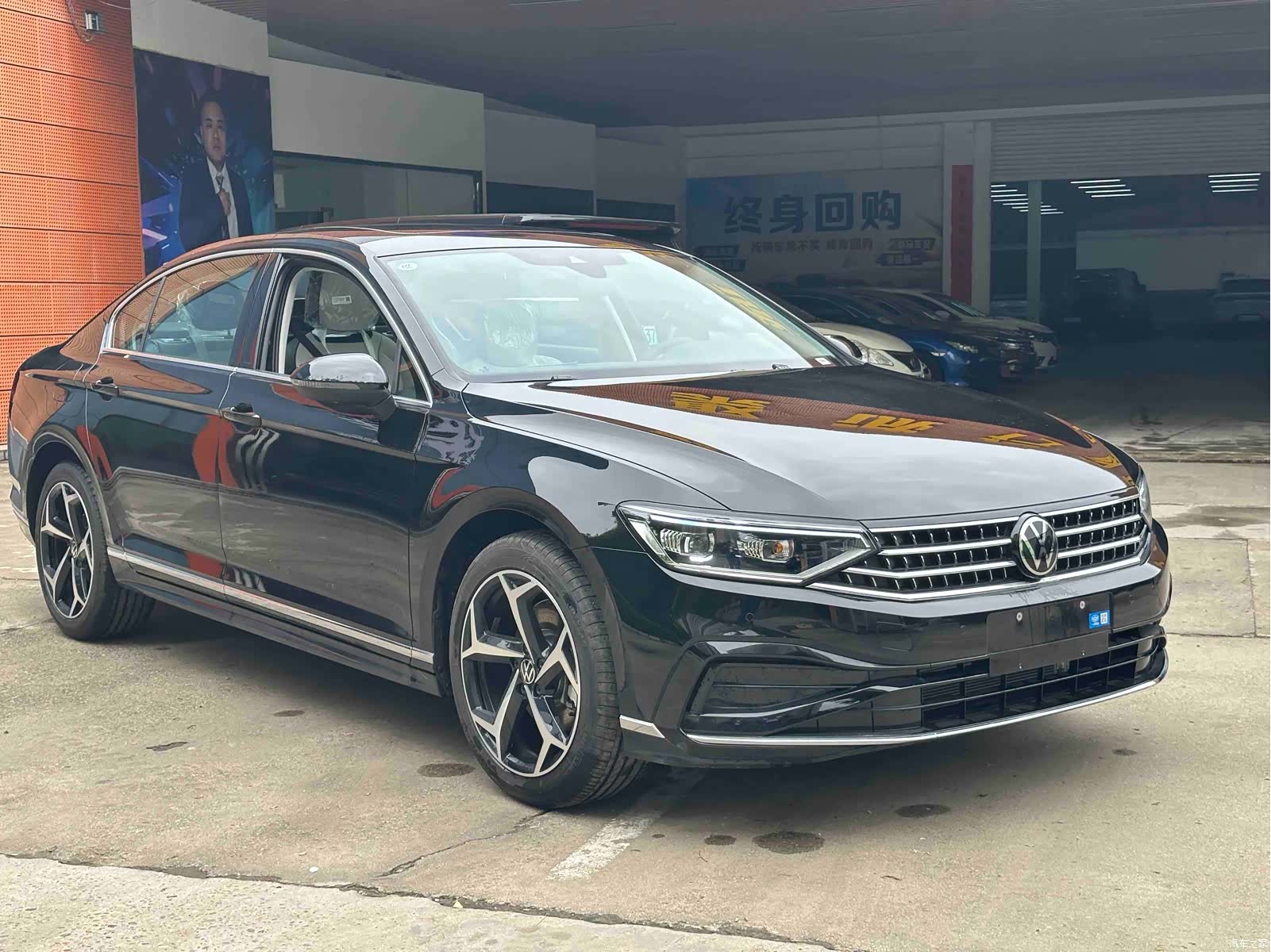 Volkswagen Magotan, 2026 3