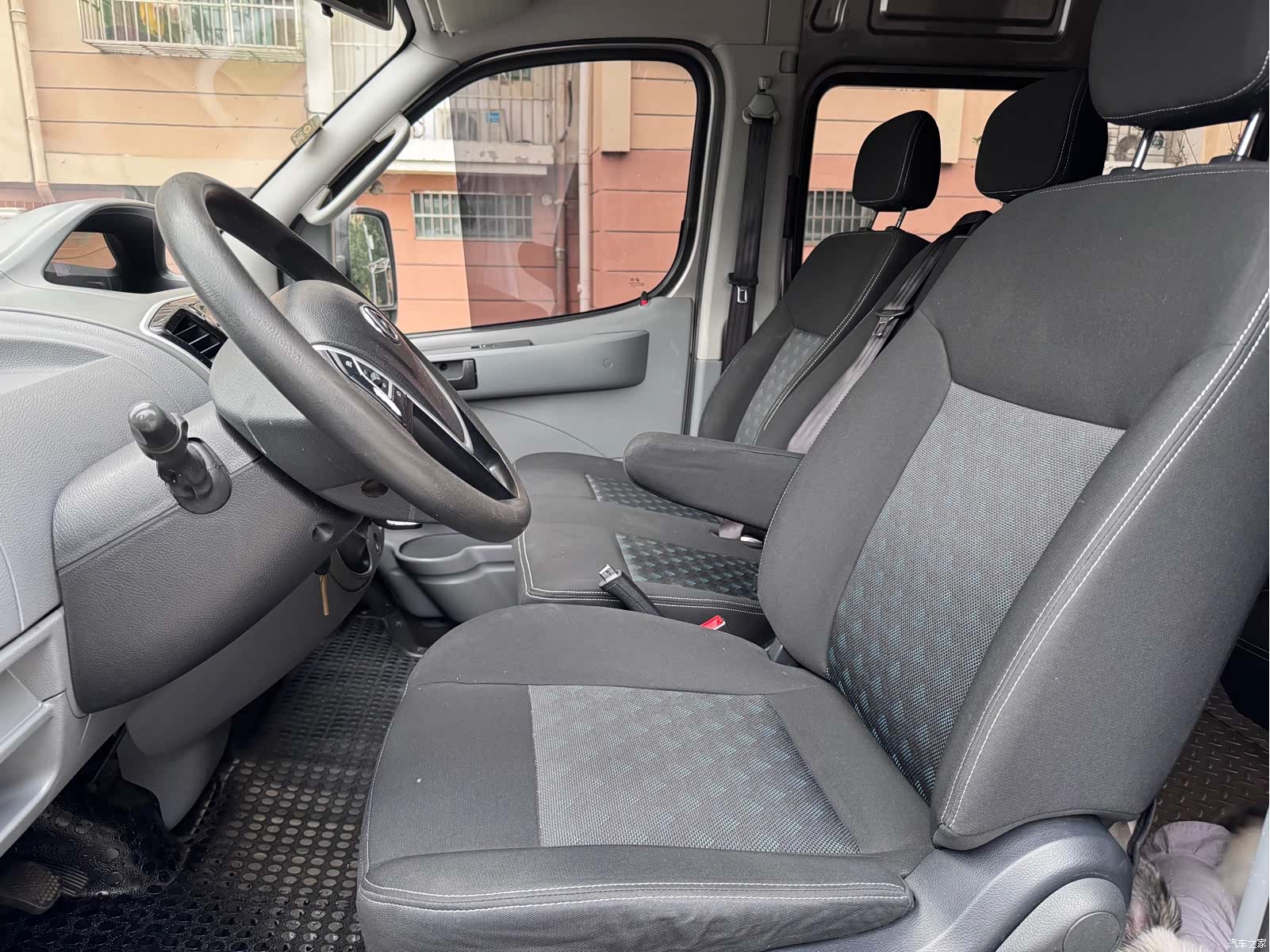 Maxus V80, 2022 10