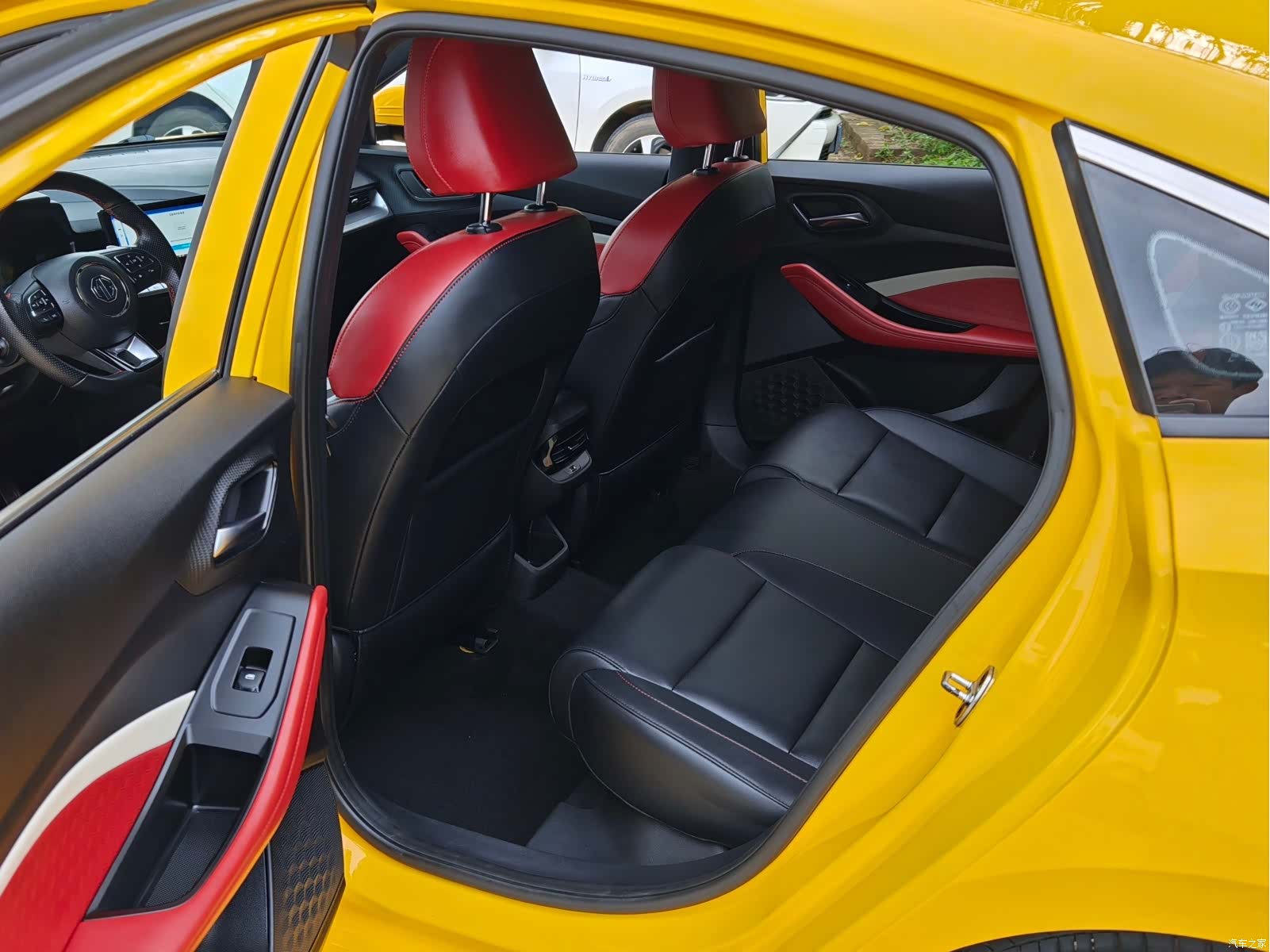 MG MG5, 2021 14