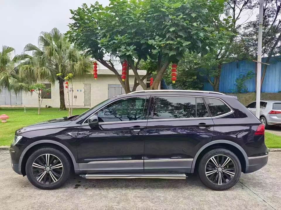 Volkswagen Tiguan L