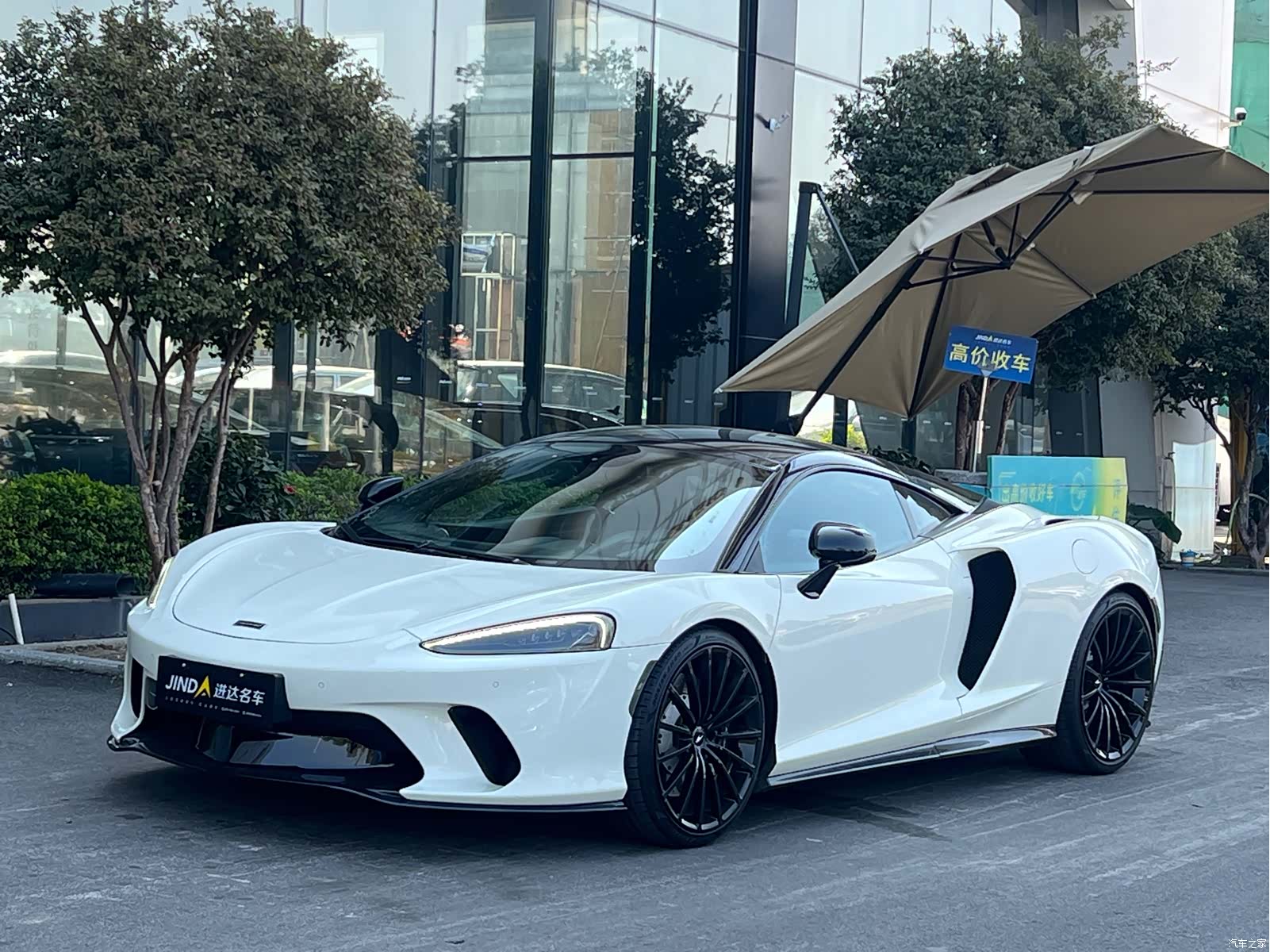 McLaren GT, 2022 2