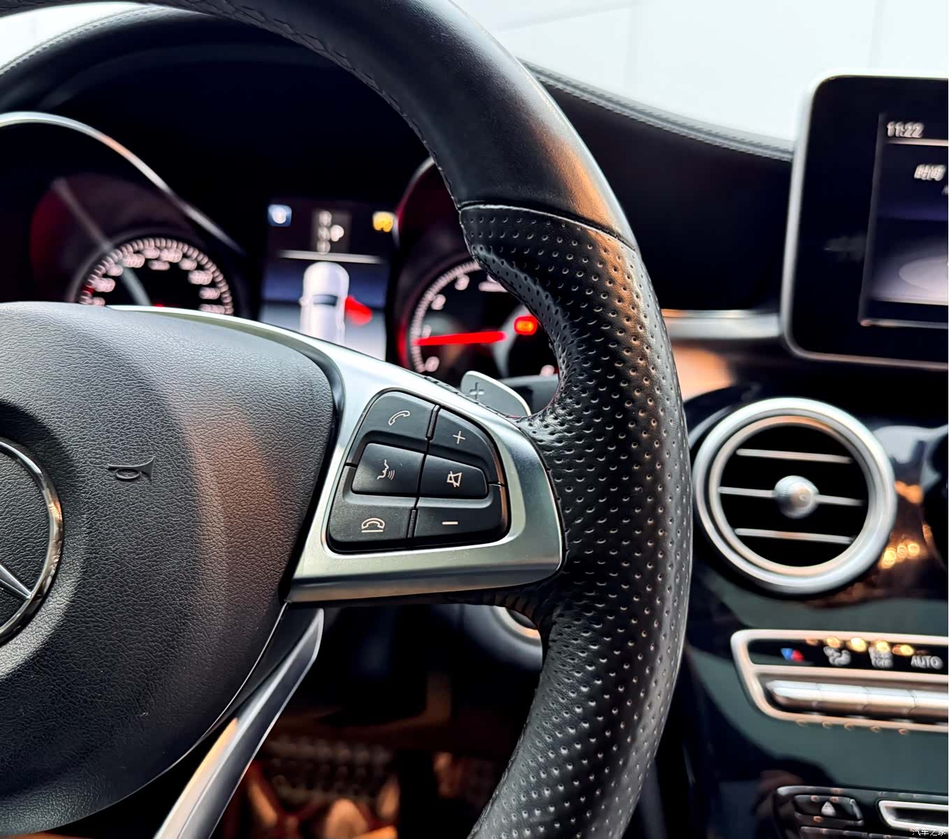 Mercedes-Benz C-Class, 2018 22