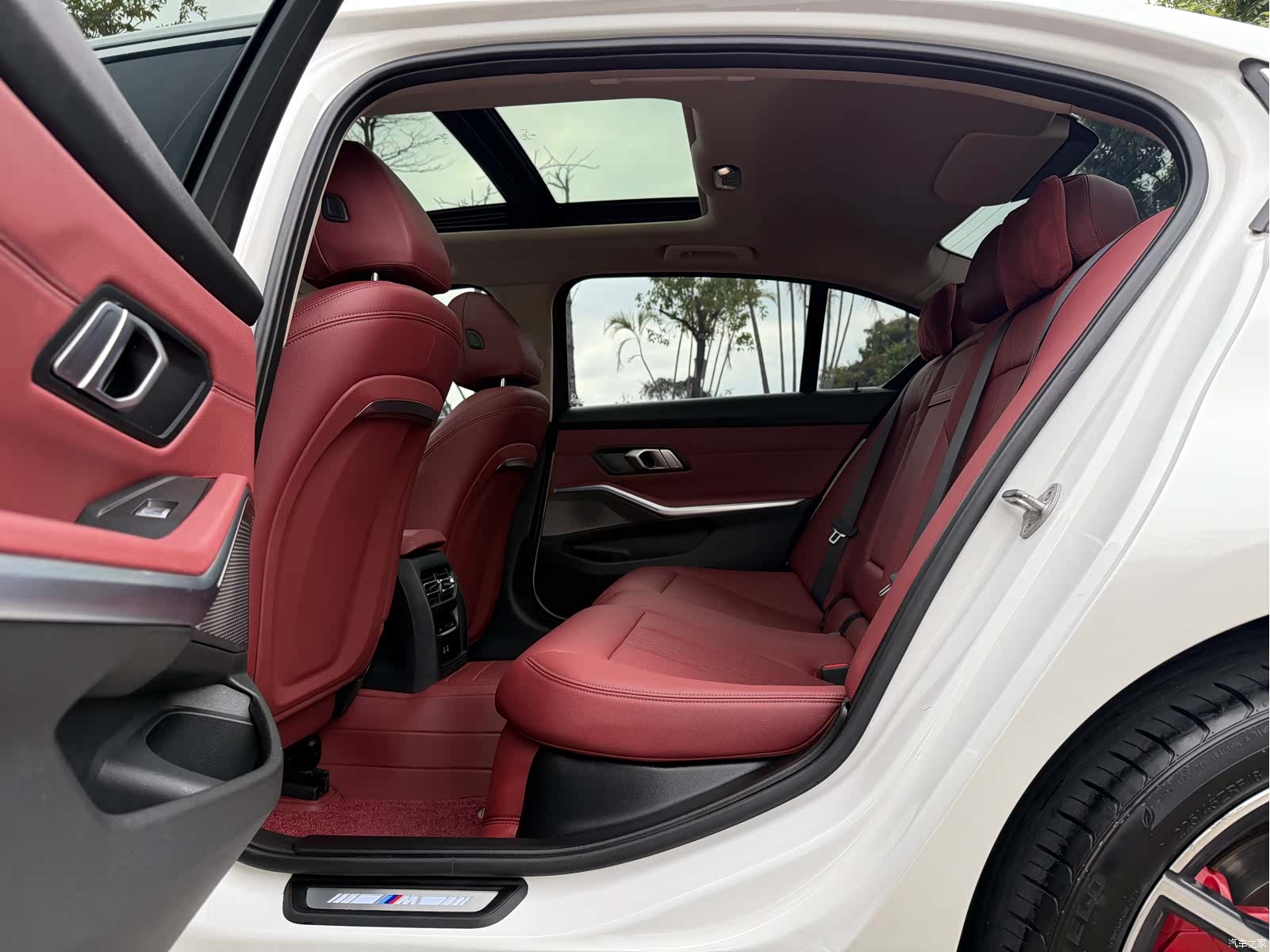 BMW 3 Series, 2023 14