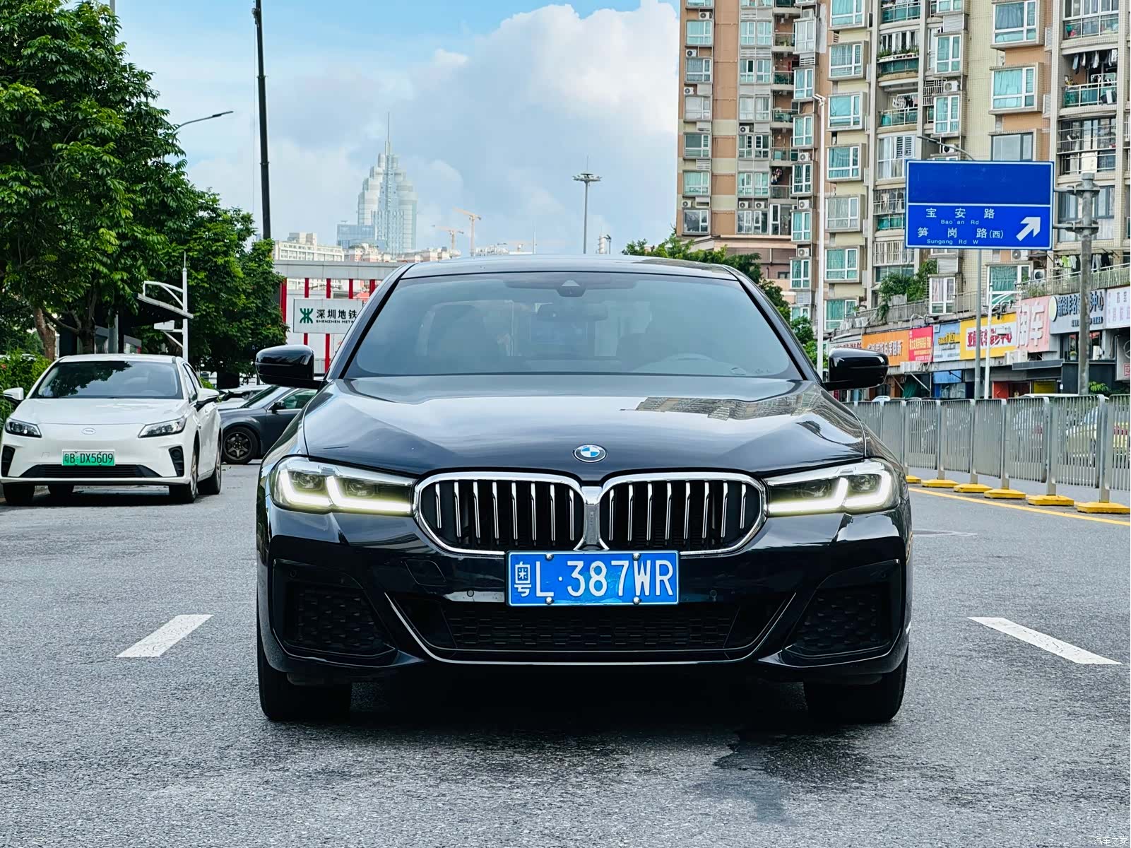 BMW 5 Series, 2023 все фото