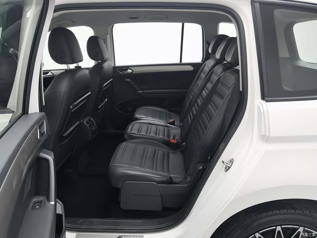 Volkswagen L, 2016 15