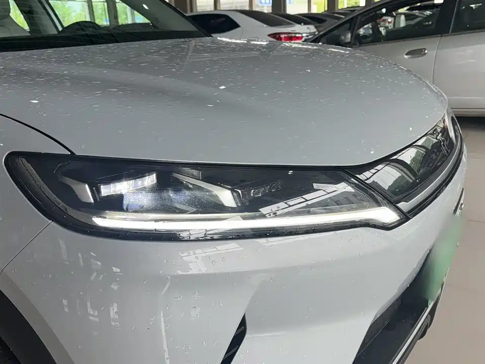 BYD Yuan UP
