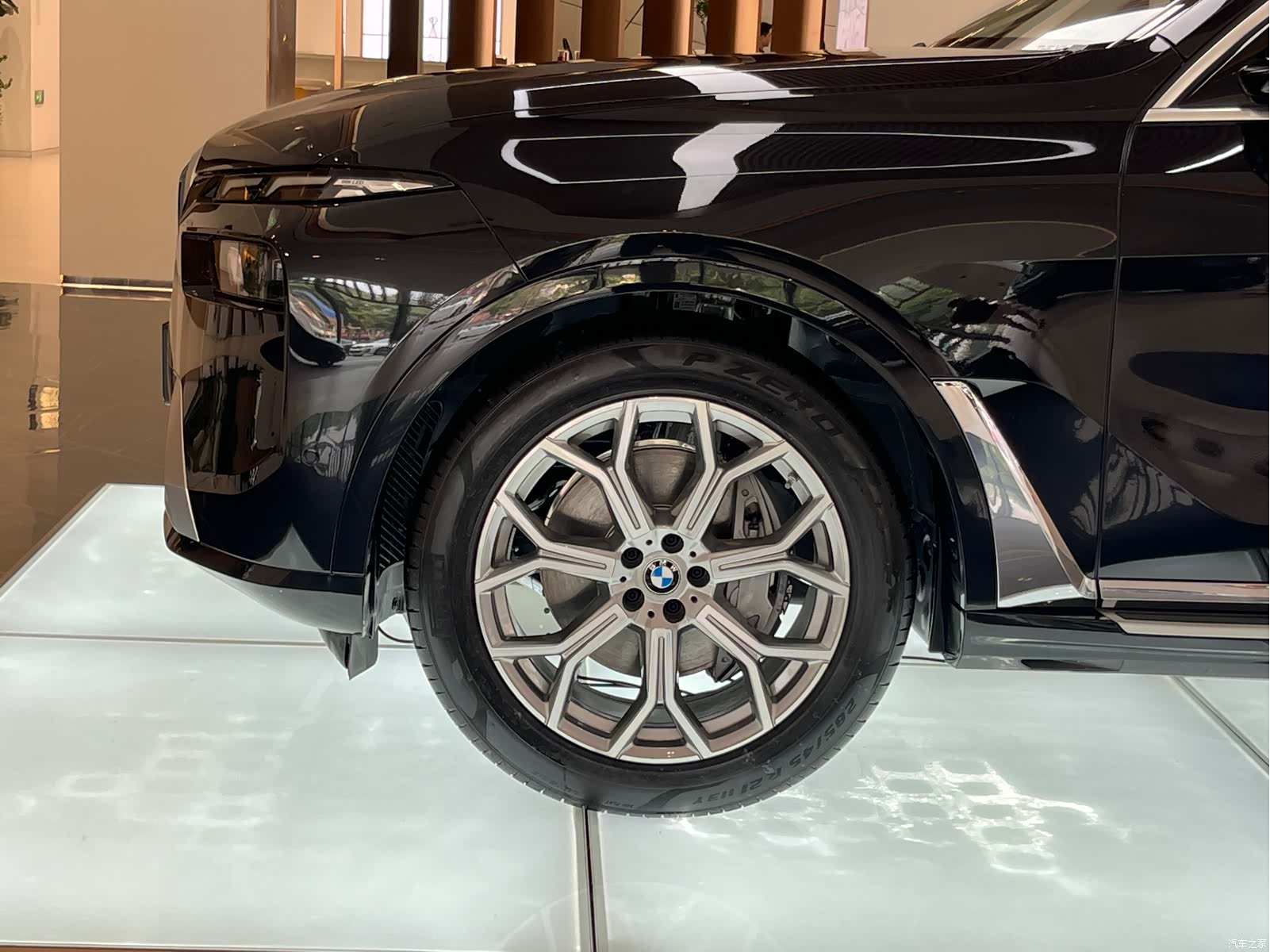 BMW X7, 1900 13