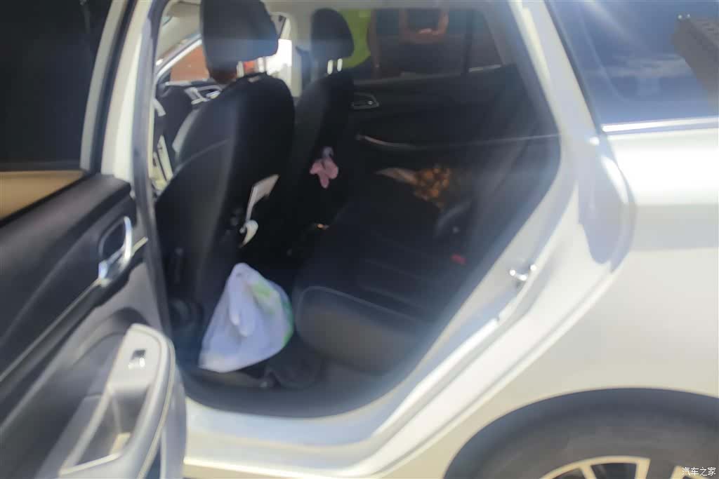Roewe Ei5, 2019 11