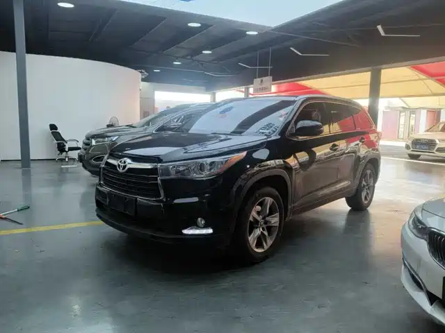 Toyota Highlander 2018 — купить из Китая под заказ