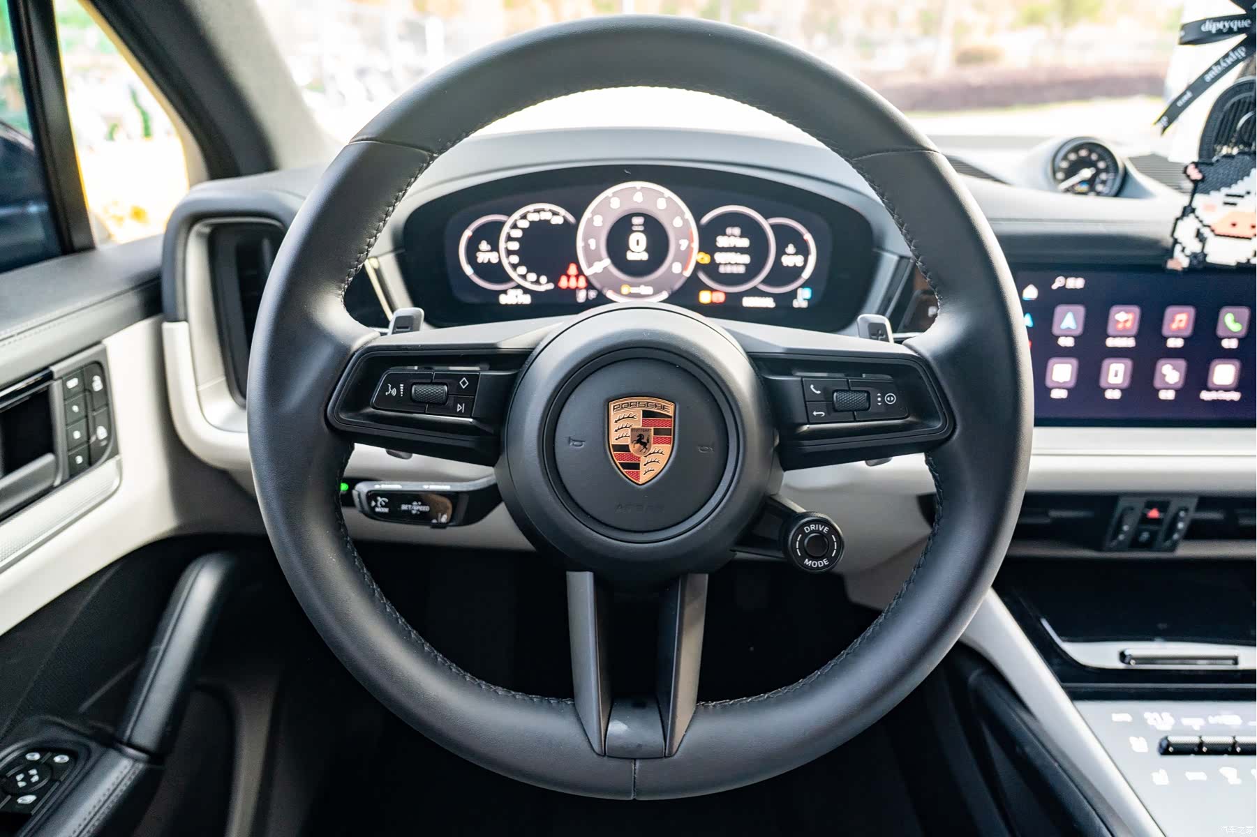 Porsche Cayenne, 2025 14