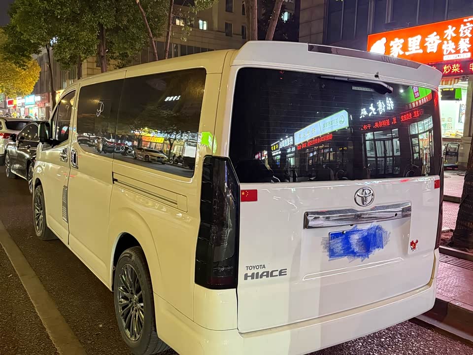 Toyota HIACE