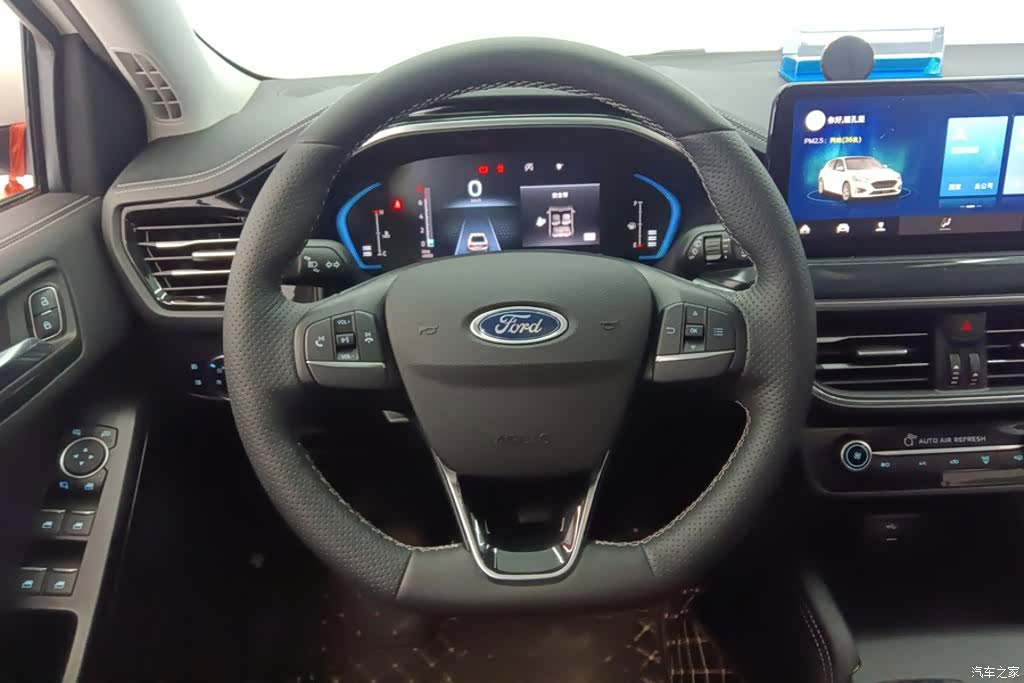 Ford Focus, 2022 15