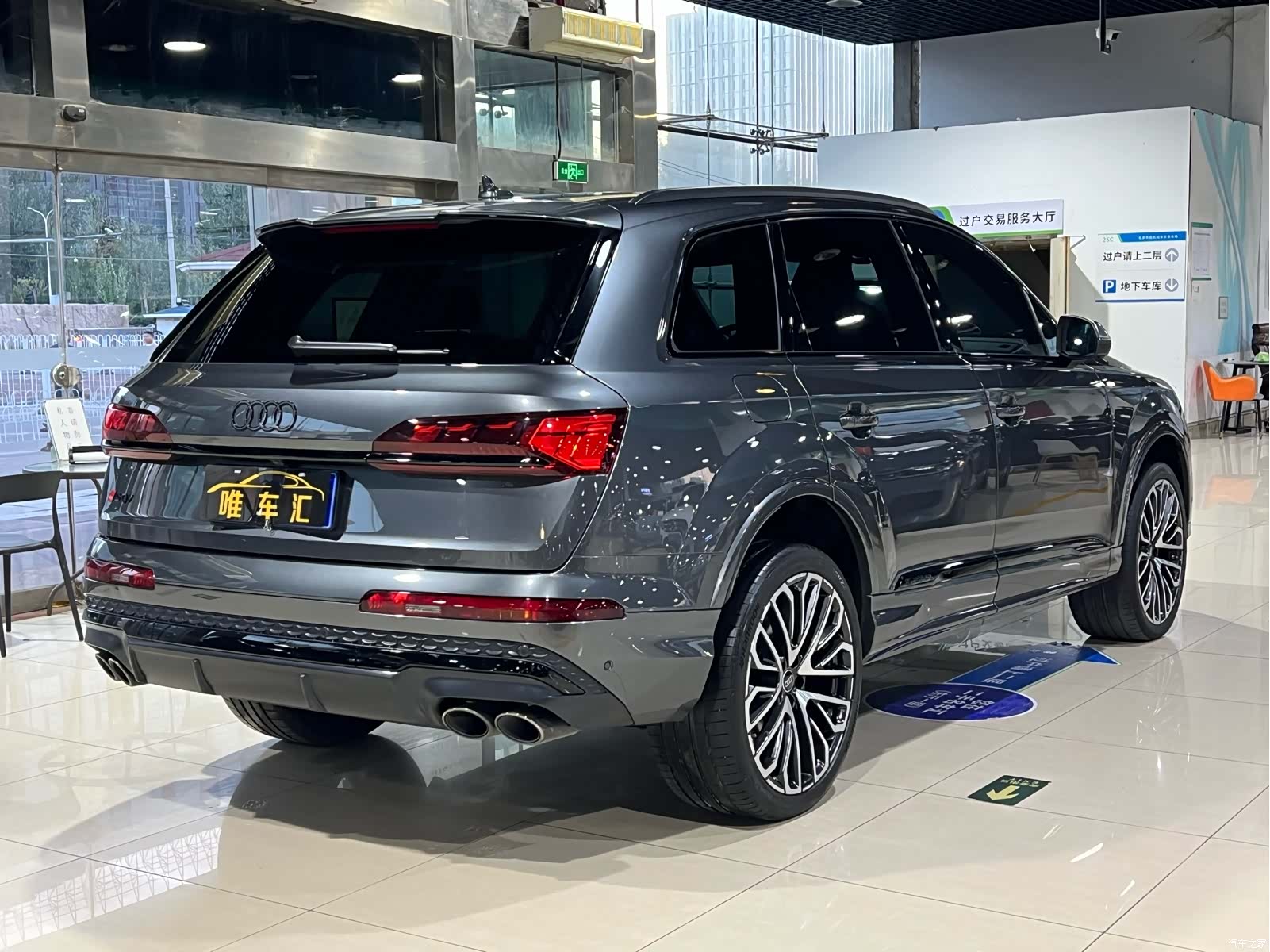 Audi Q7, 2024 4