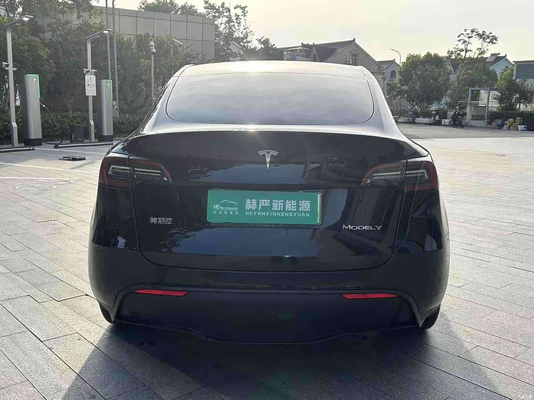 Tesla Model Y, 2024 7