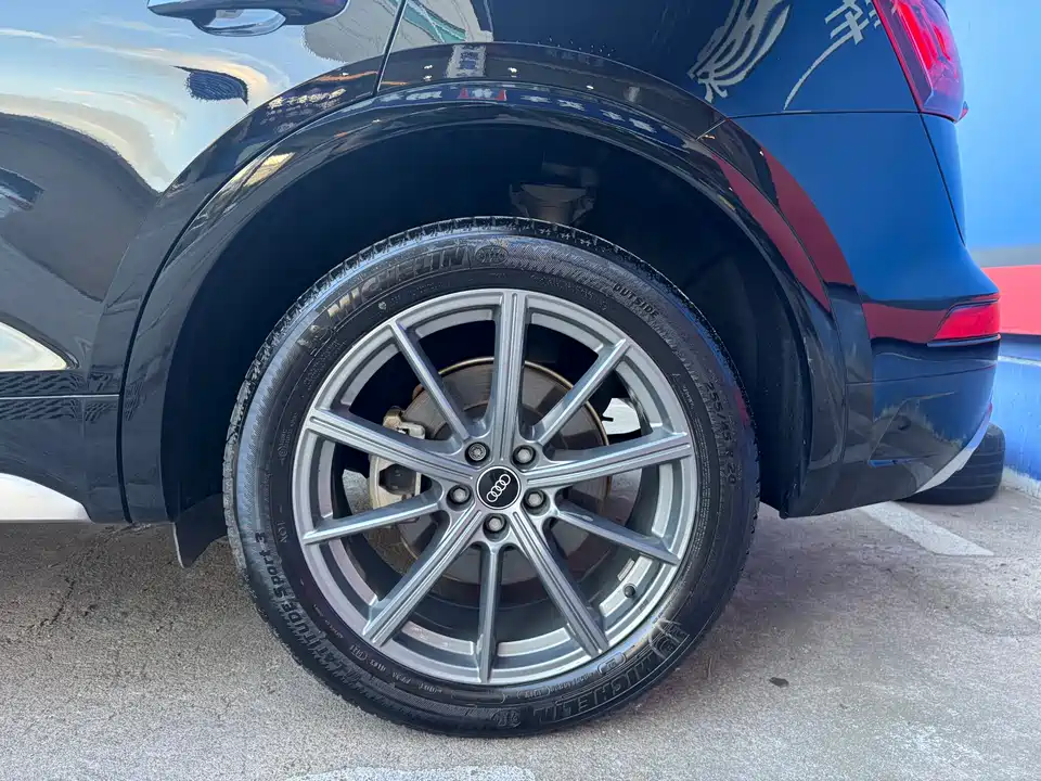 Audi Q5L Audi Q5L