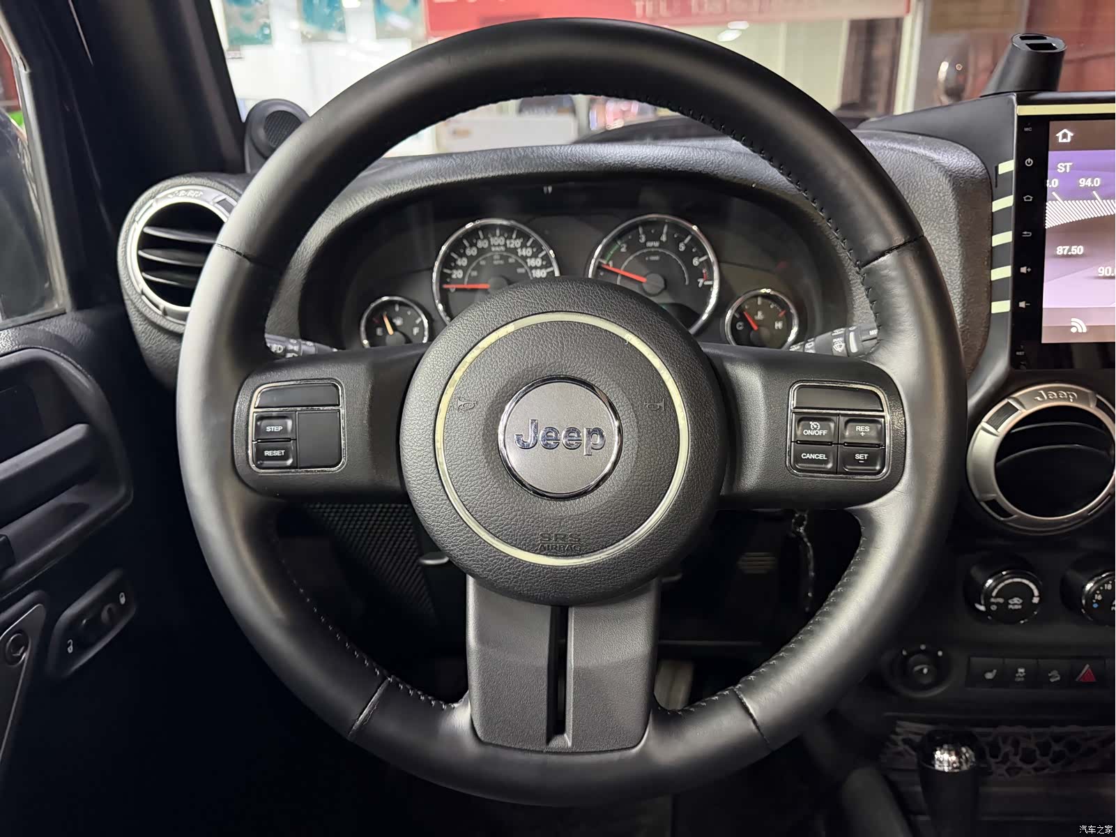 Jeep Wrangler, 2012 11