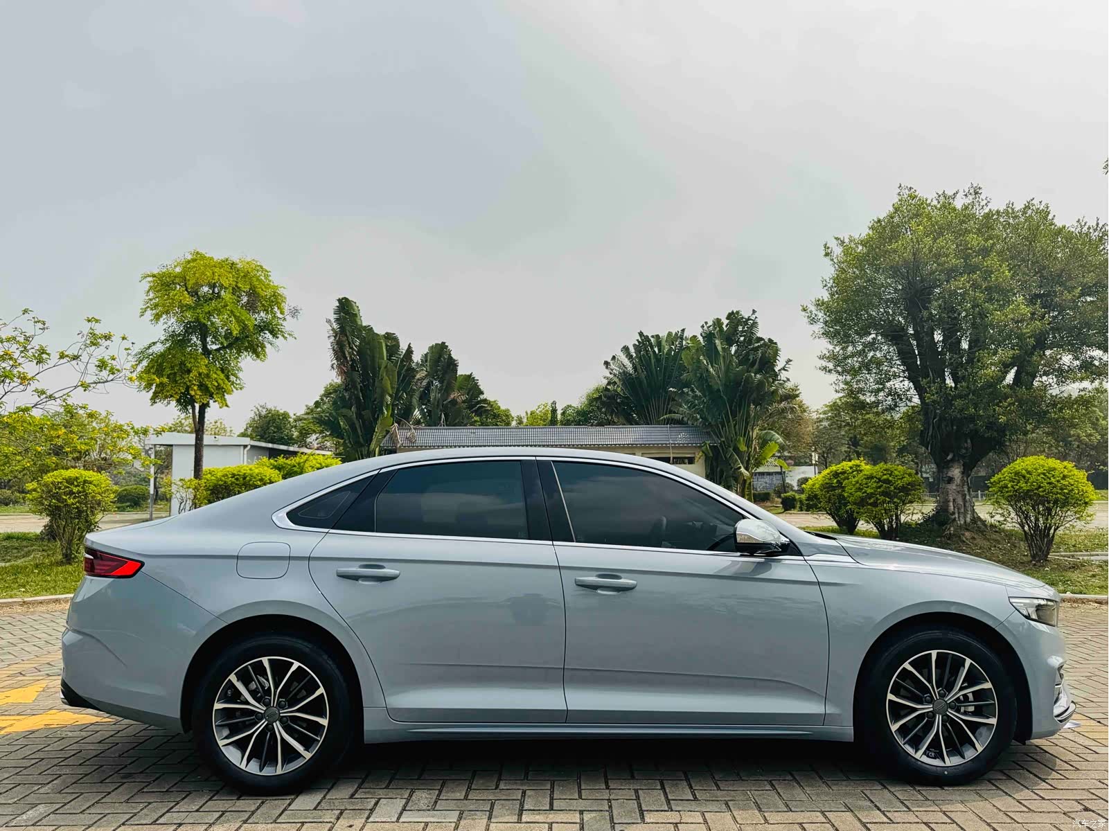 Geely Preface, 2024 17