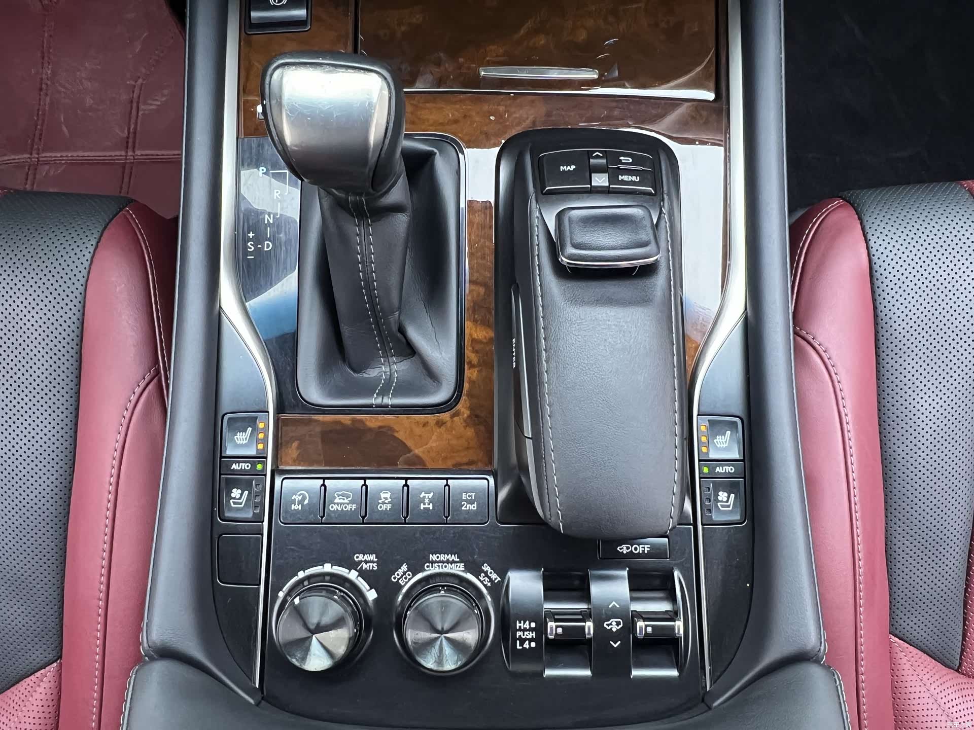 Lexus LX, 2022 12