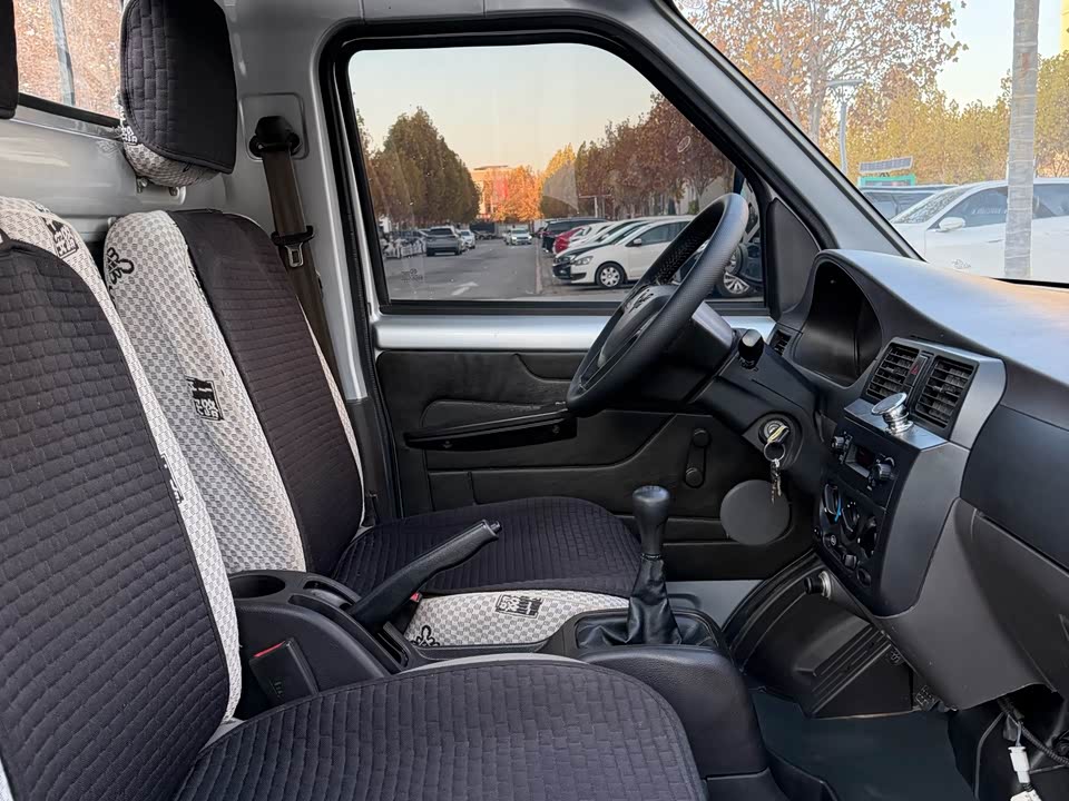 Wuling Wuling Rongguang Small Card