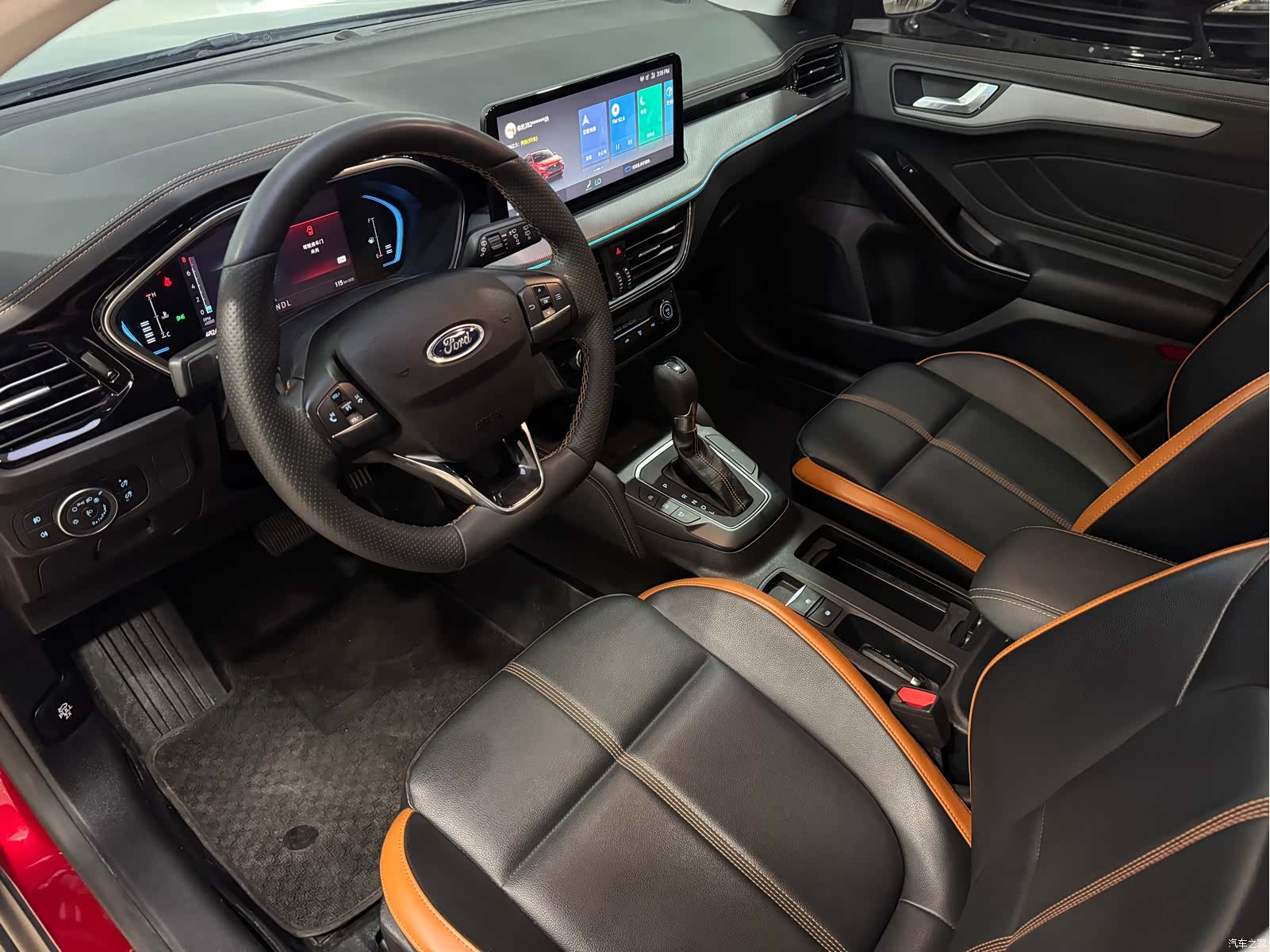 Ford Focus, 2023 6