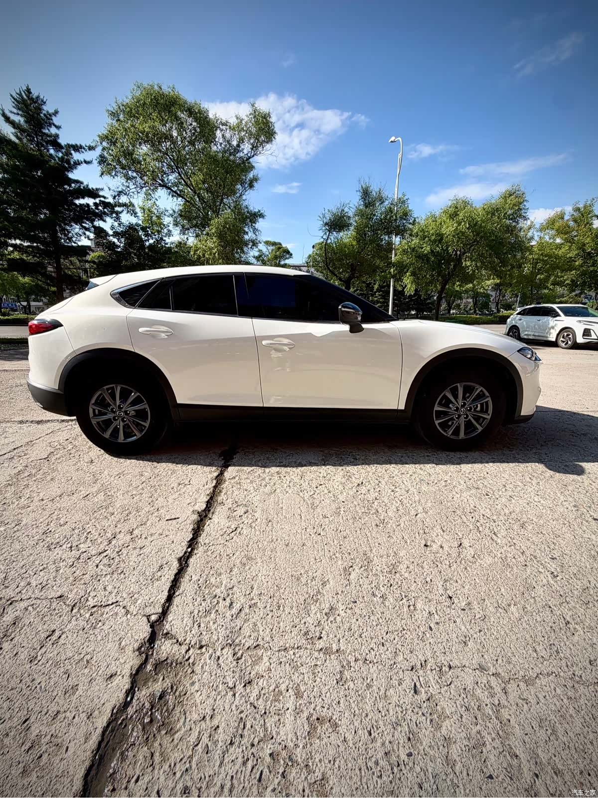 Mazda CX-4, 2023 7