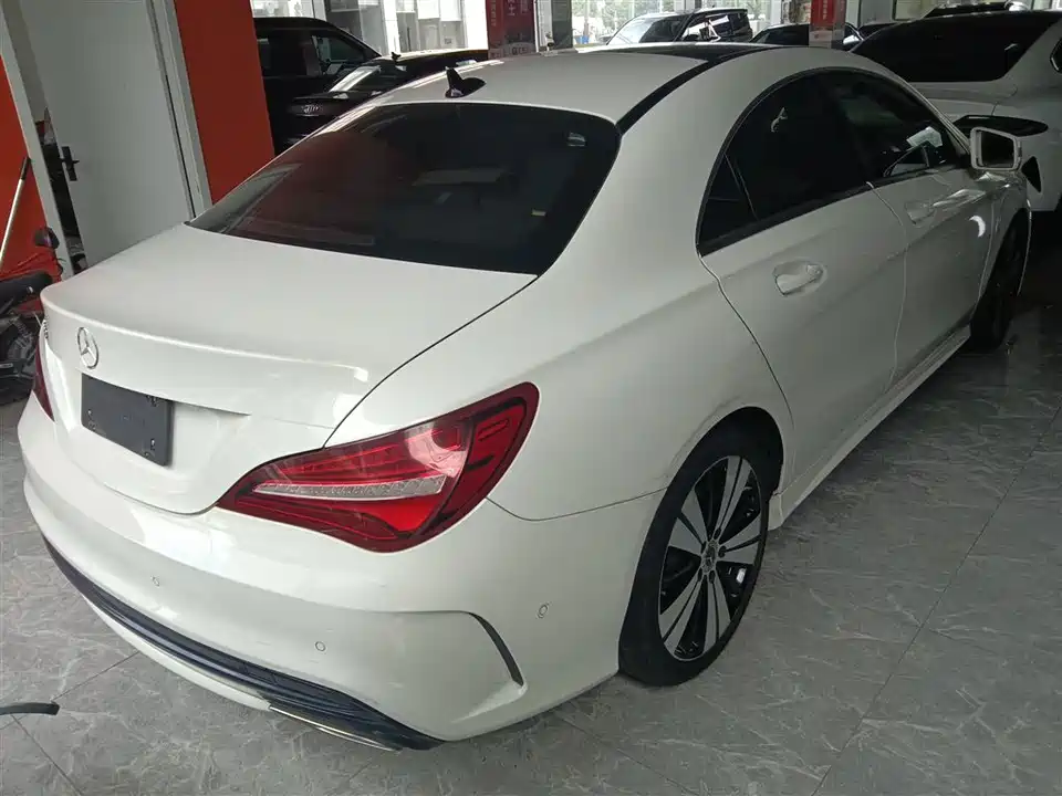 Mercedes-Benz CLA