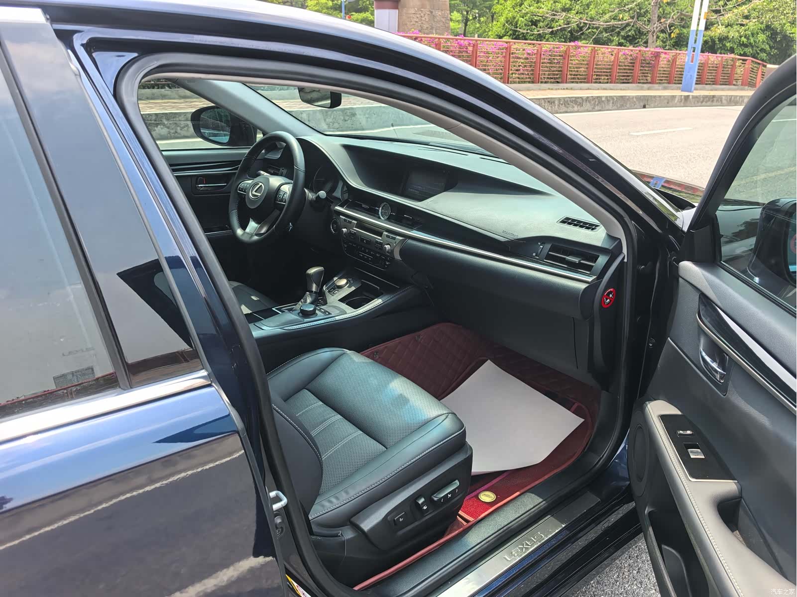 Lexus ES, 2018 22