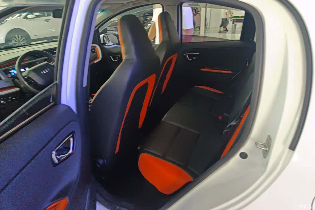 Geely X1, 2017 11