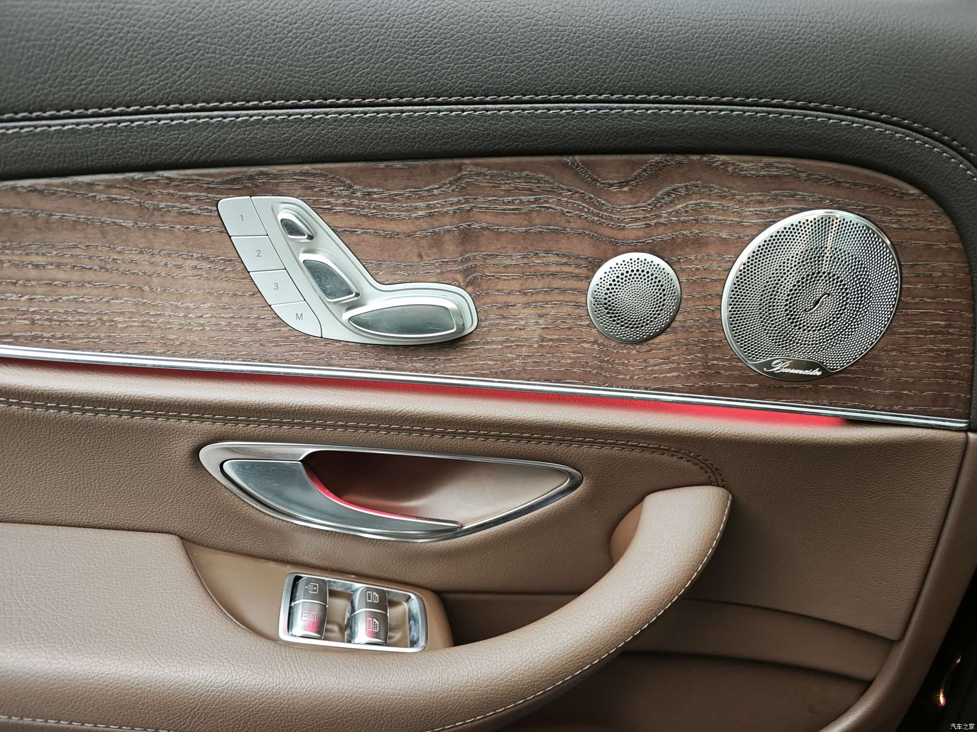 Mercedes-Benz E-Class, 2022 11
